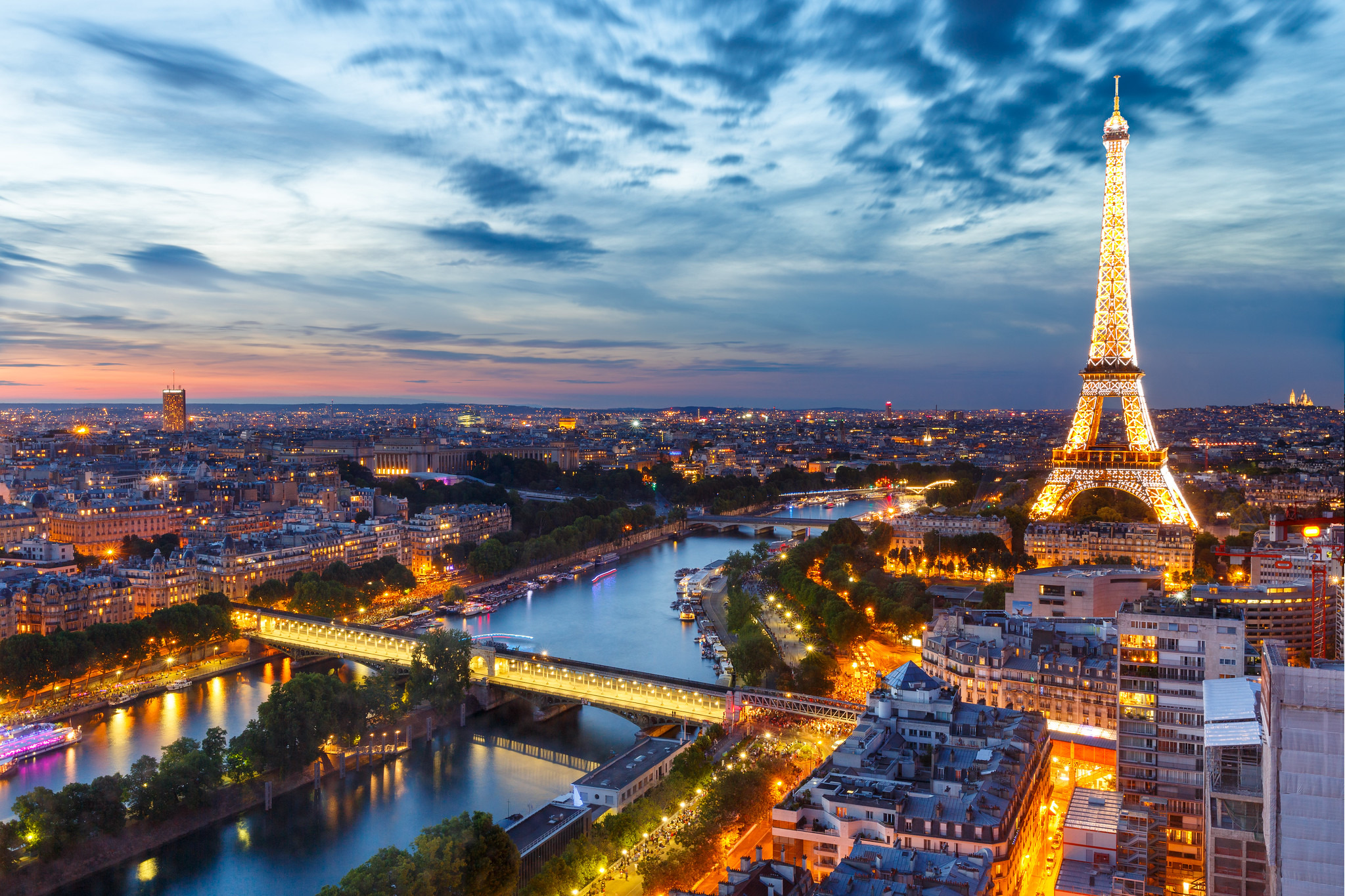 Paris Turu Türk Havayolları ile 3 Gece 4 Gün Ramazan Bayramı Özel (CDG-CDG)